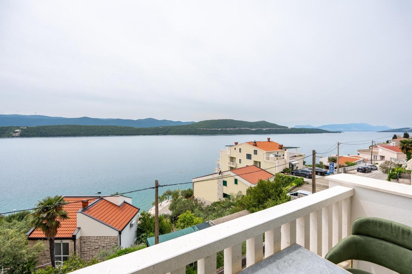 Villa Emina Sa Privatnom Plazom I Parkingom Neum Exterior photo