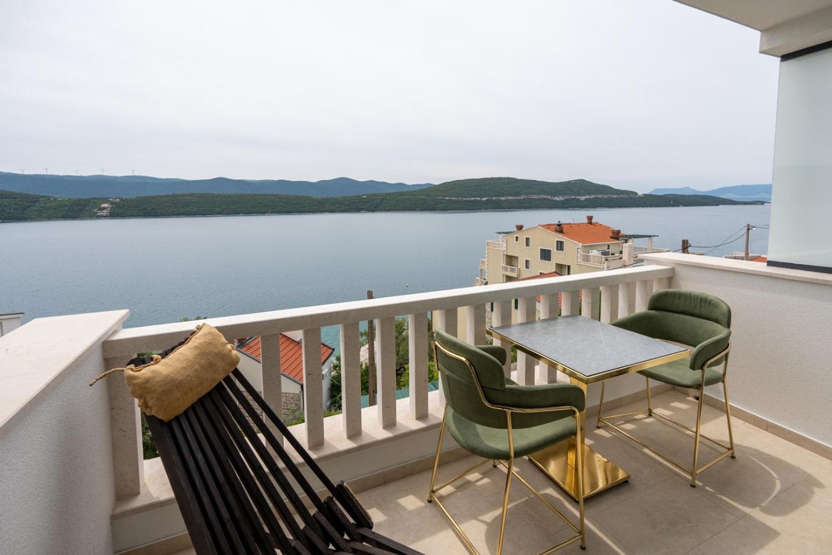 Villa Emina Sa Privatnom Plazom I Parkingom Neum Exterior photo